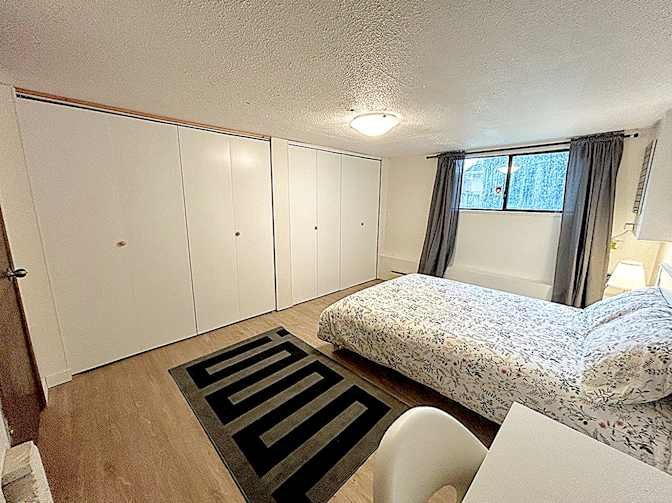 Calvin Court - Photo 1