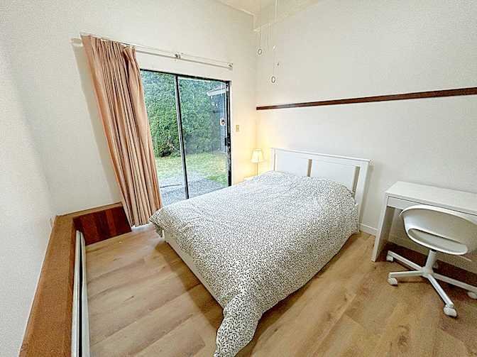 Calvin Court - Photo 2