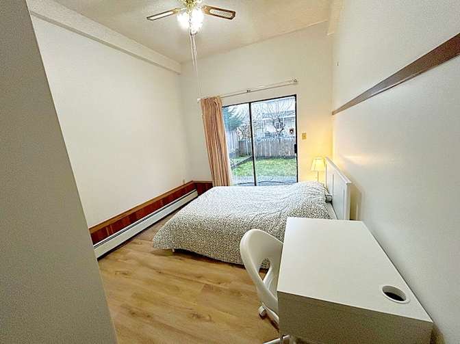 Calvin Court - Photo 3