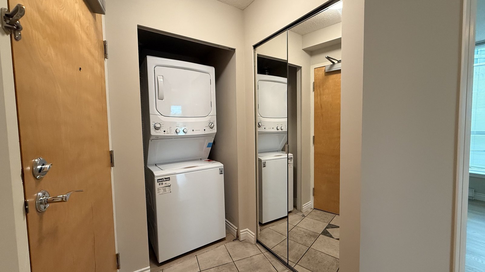 6028 Willingdon Avenue - Photo 8