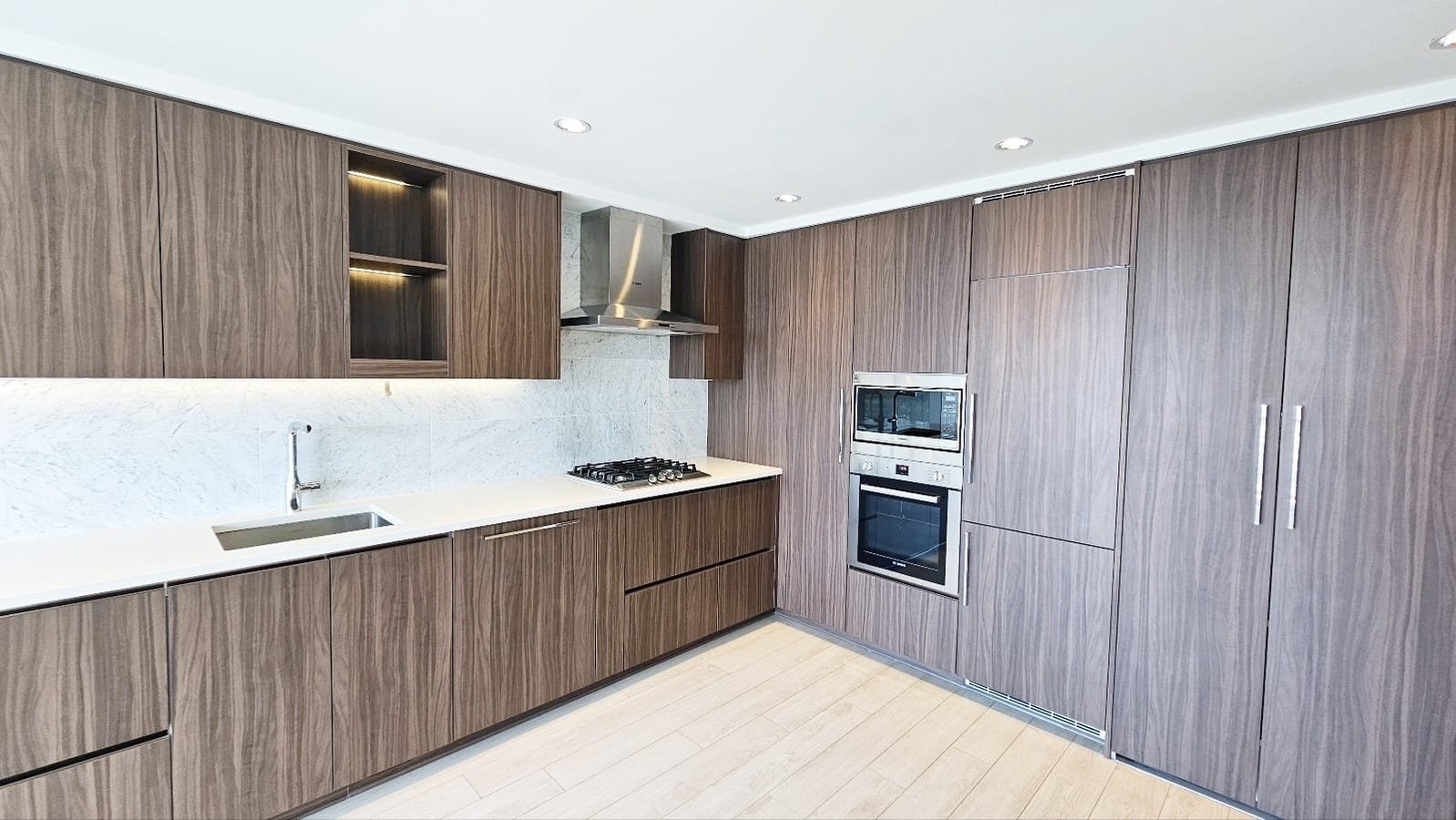 4730 Lougheed Highway - Photo 7