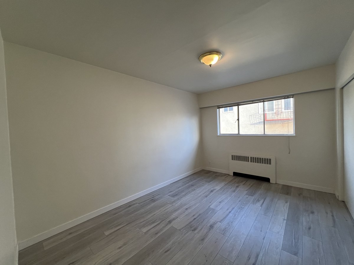 3865 Sunset Street - Photo 7