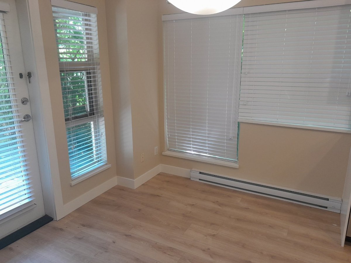 9339 University Crescent - Photo 4