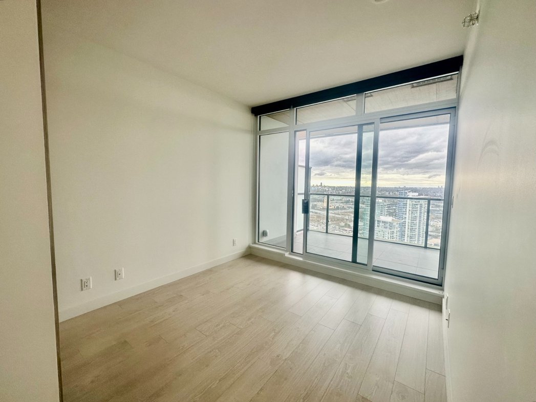 4880 Lougheed Highway - Photo 16