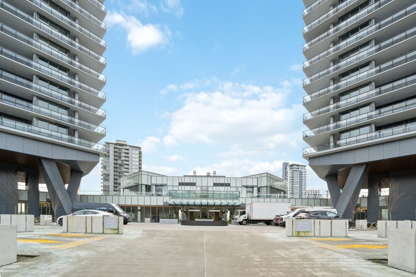 4880 Lougheed Highway - Photo 2