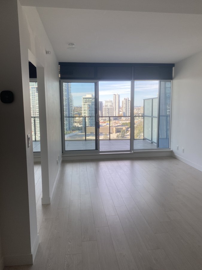 4880 Lougheed Highway - Photo 15