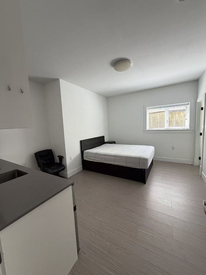 7293 Stride Avenue - Photo 8