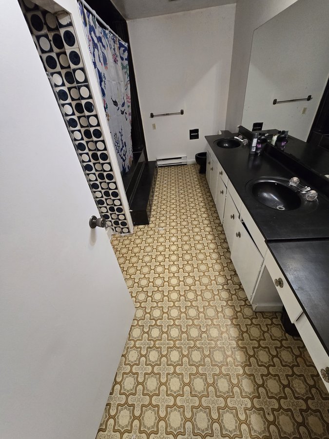 4492 Hurst Street - Photo 3