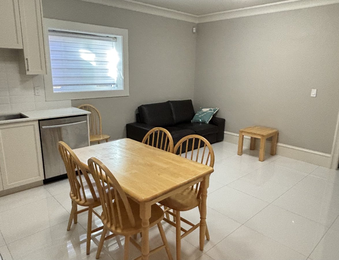 7188 Kitchener Street - Photo 5