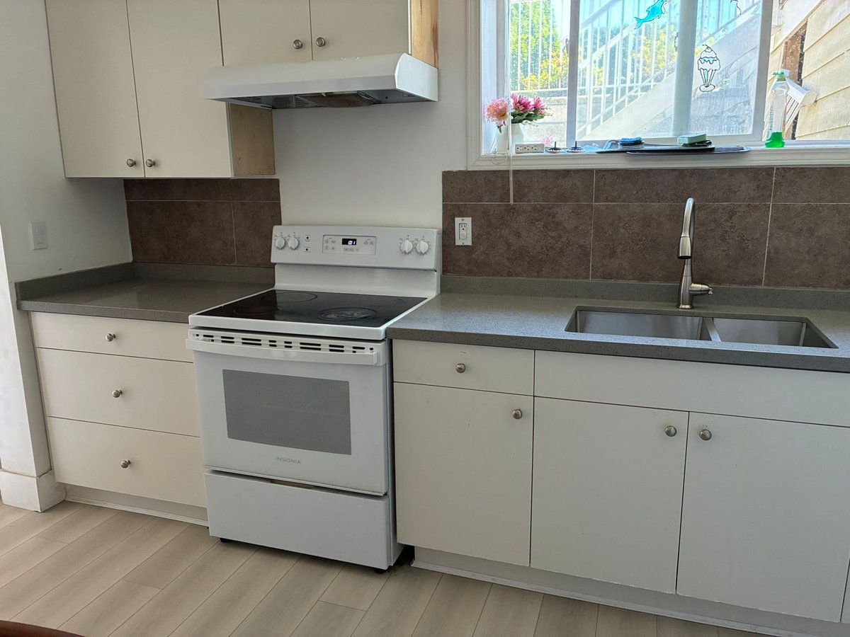 3770 Phillips Avenue - Photo 2