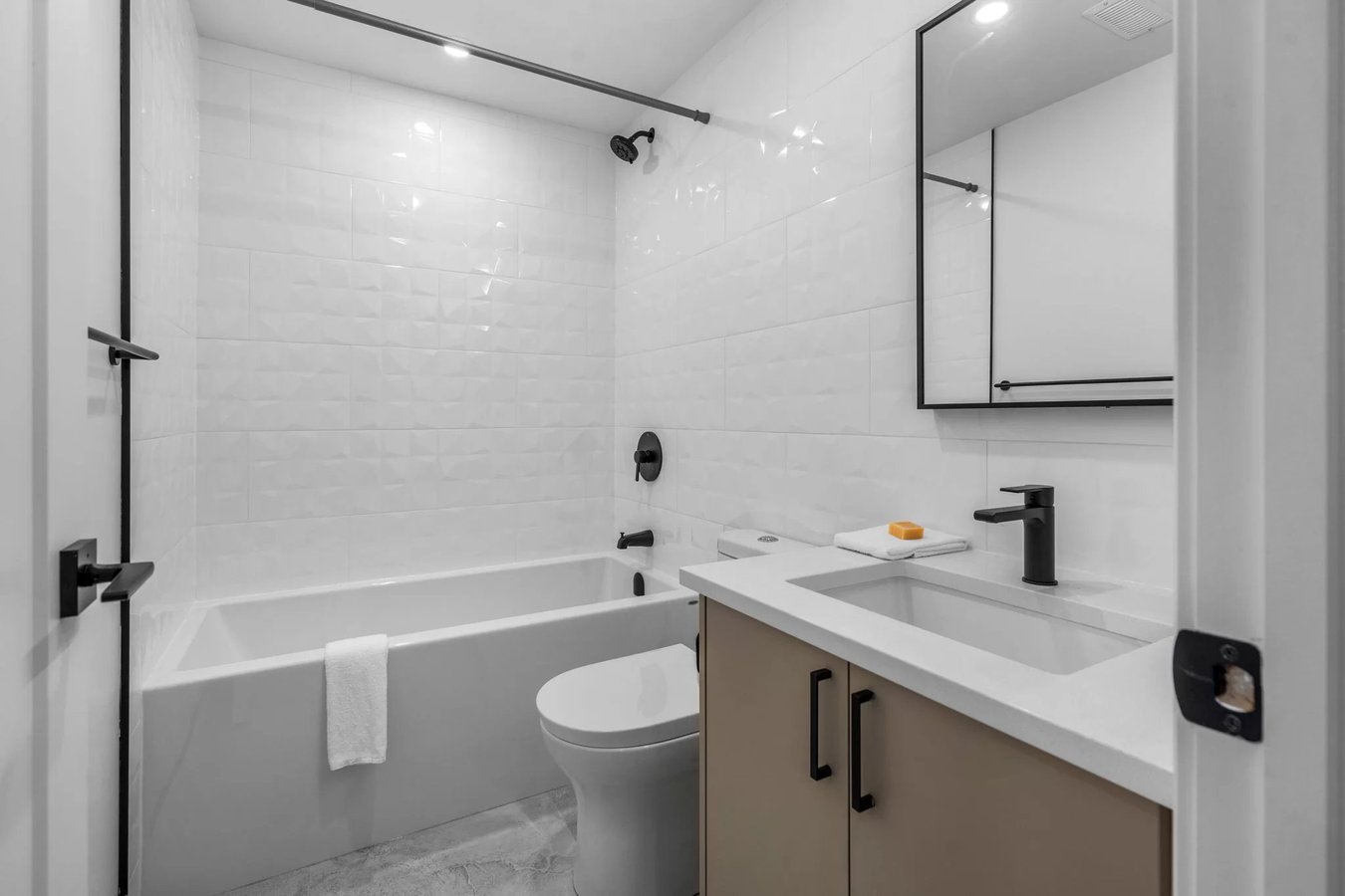 71 Parent Avenue - Photo 25