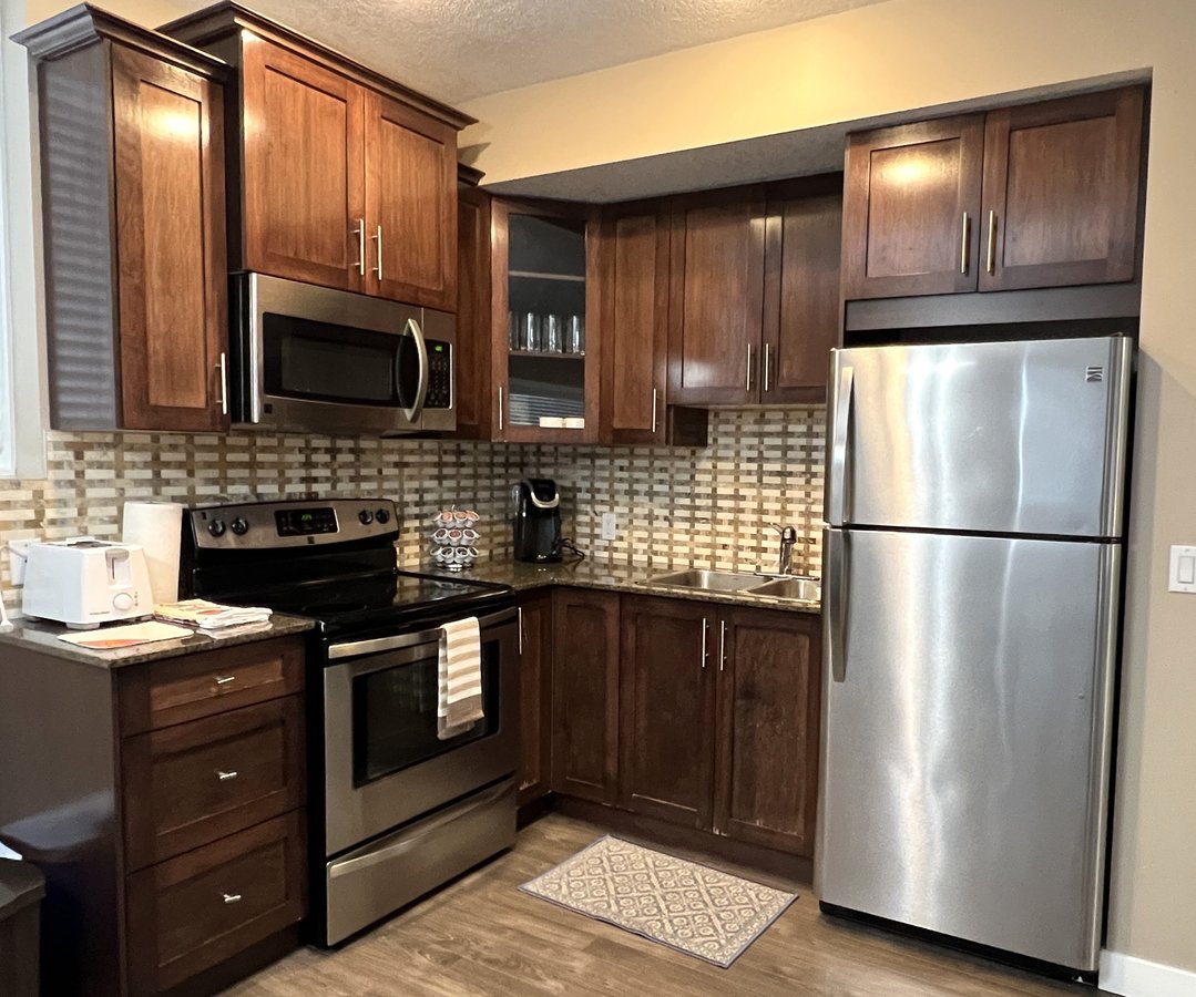 1540 Panatella Boulevard Northwest - Photo 2