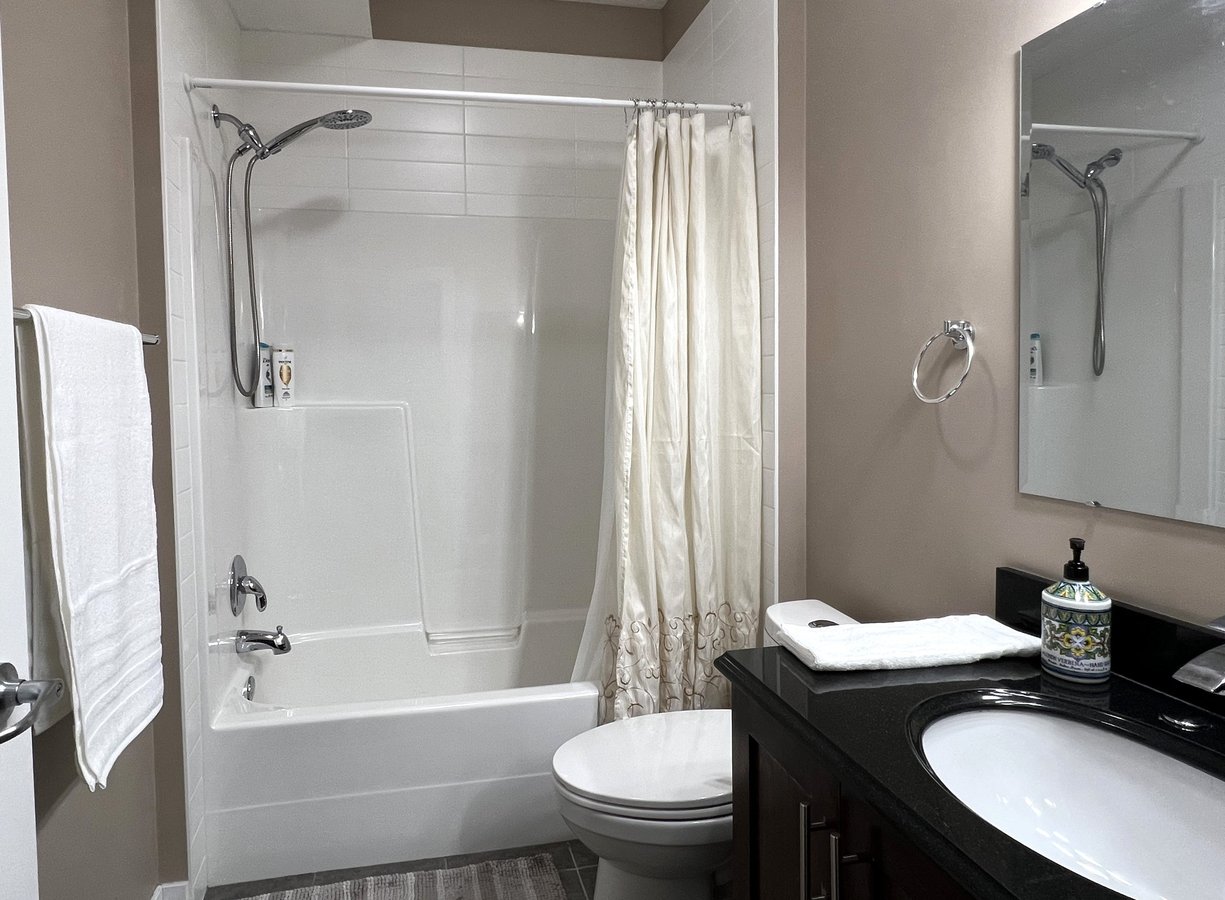 1540 Panatella Boulevard Northwest - Photo 8