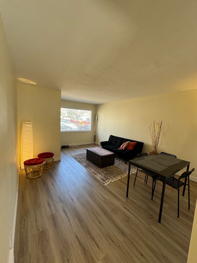 847 Northmount Drive Northwest - Photo 4