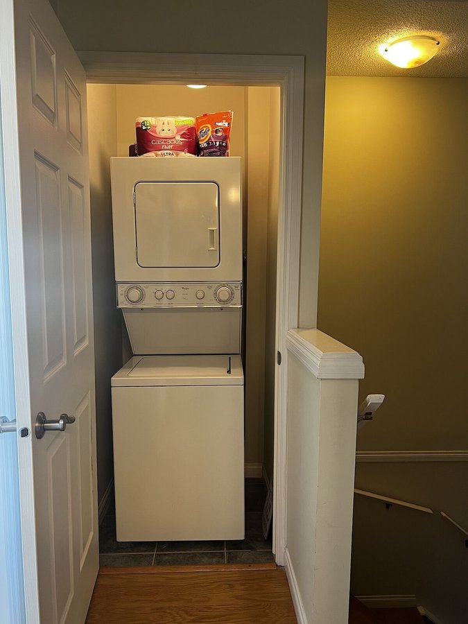 527 15 Avenue Southwest - Photo 16