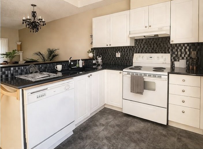 527 15 Avenue Southwest - Photo 7
