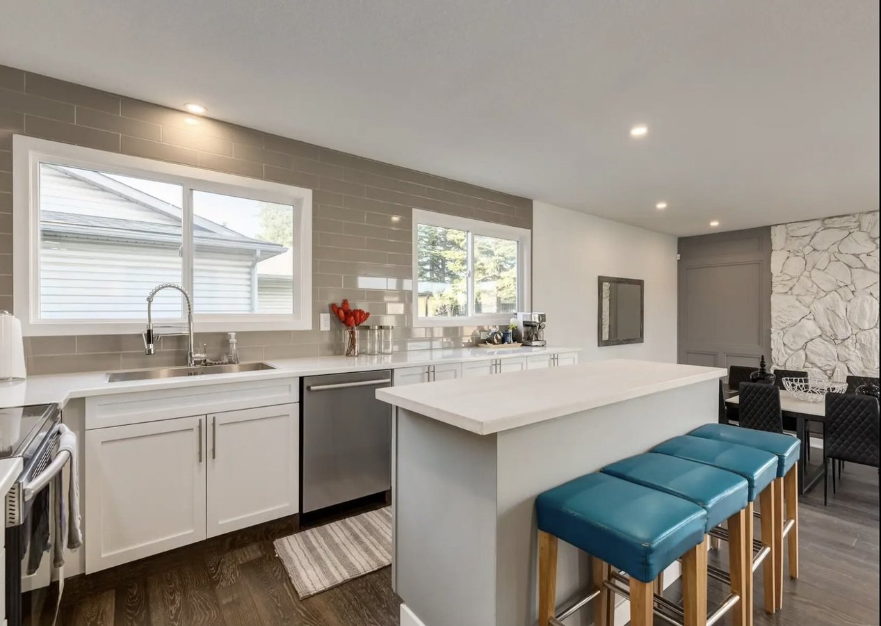 64 Whitefield Crescent Northeast - Photo 7