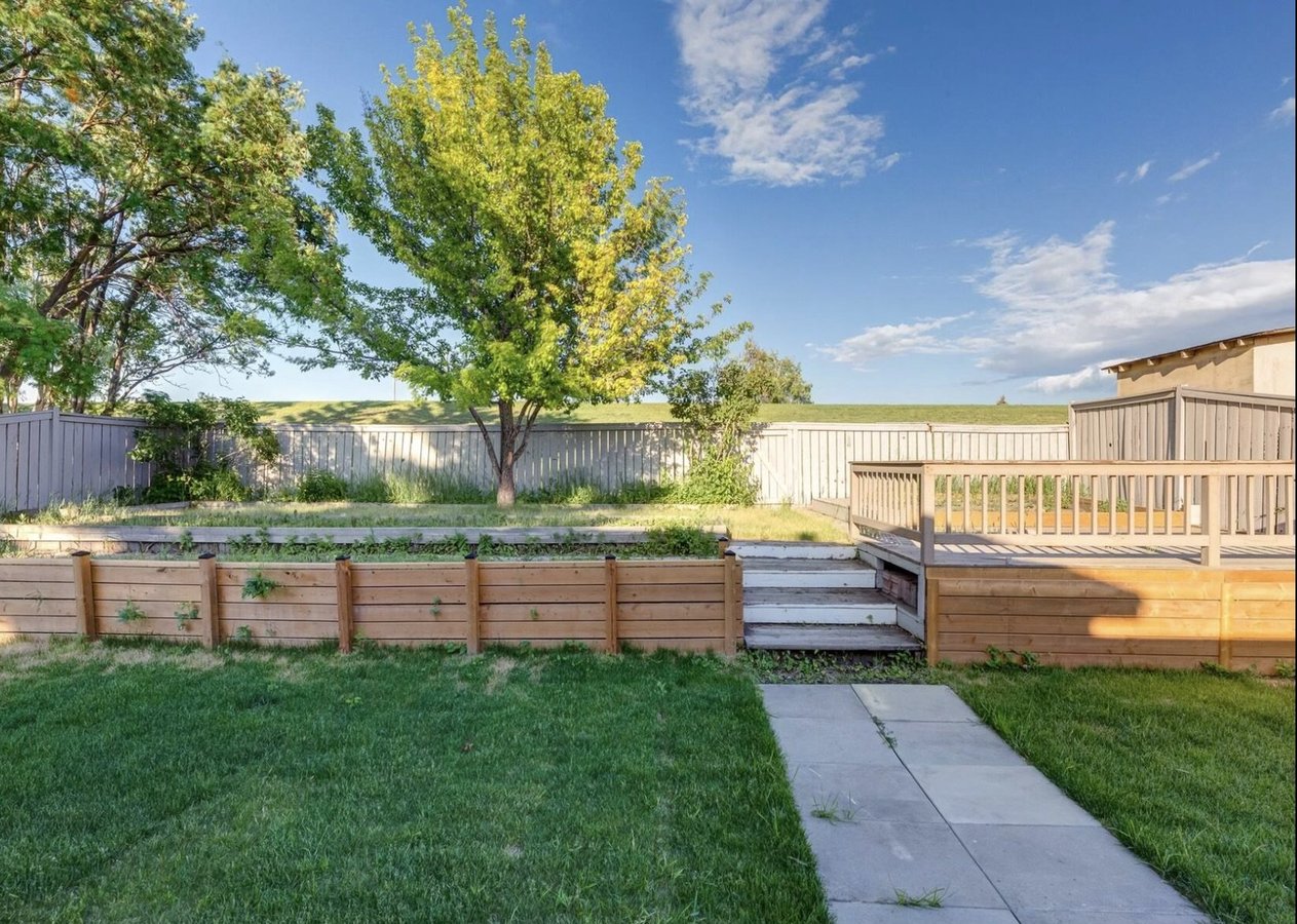 64 Whitefield Crescent Northeast - Photo 13