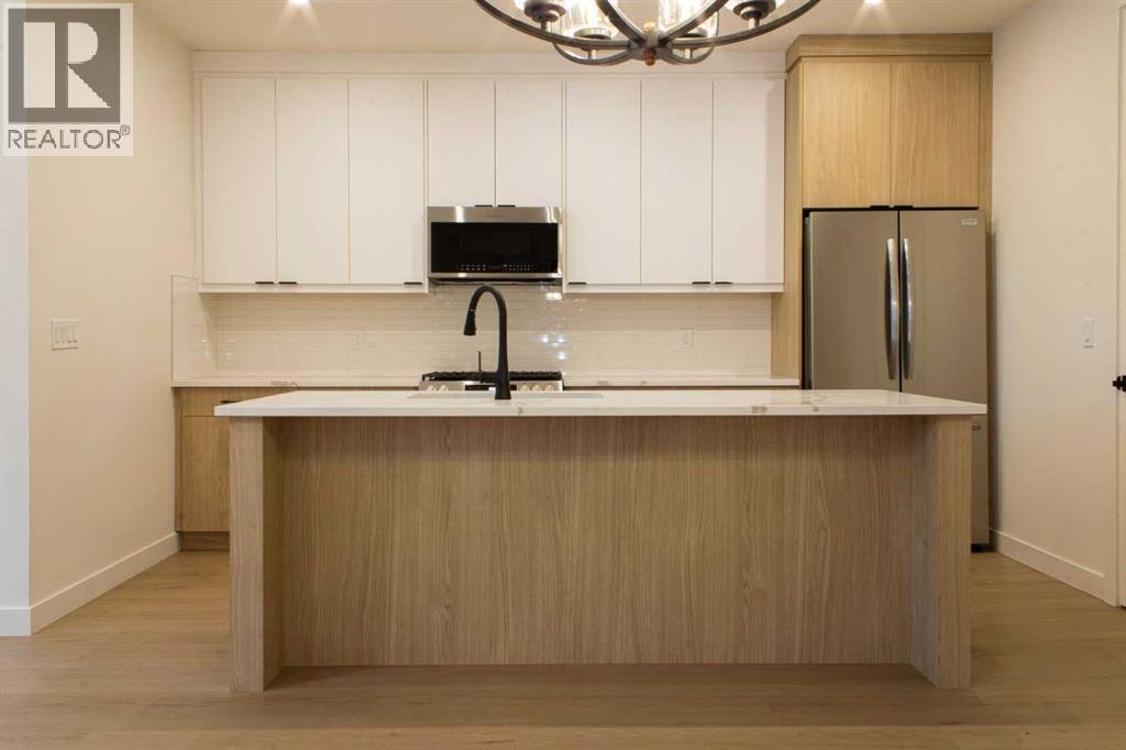 Upper, 1512 21 Avenue NW - Photo 7