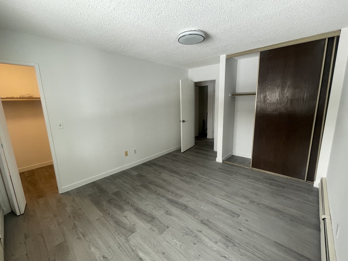 4001 C 49 Street Northwest - Photo 7