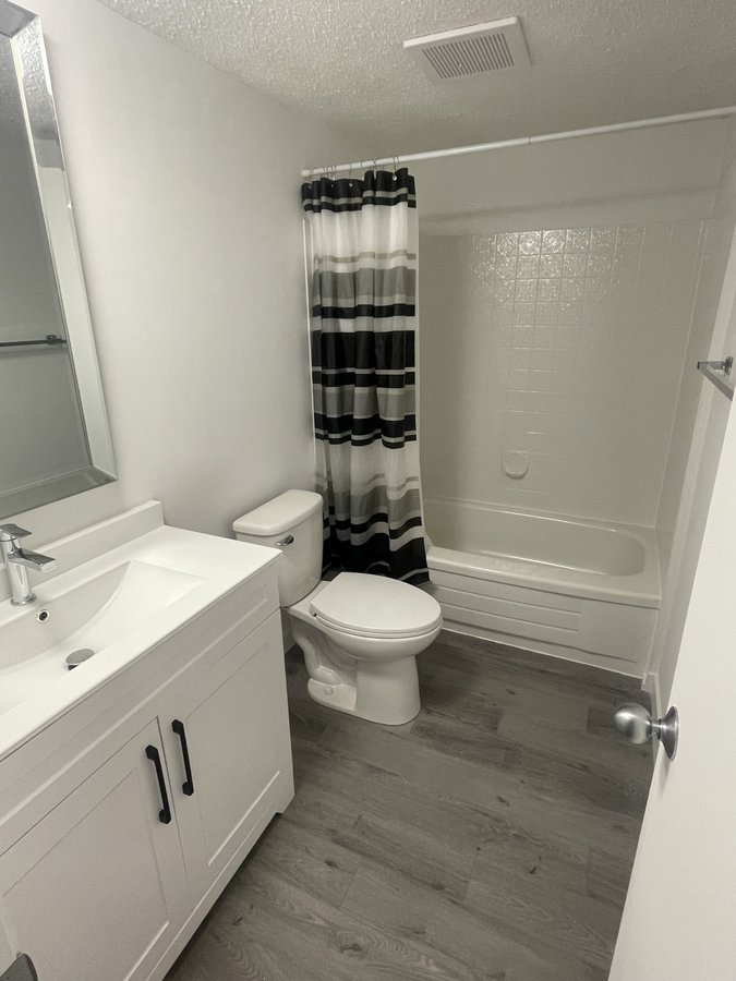 4001 C 49 Street Northwest - Photo 12