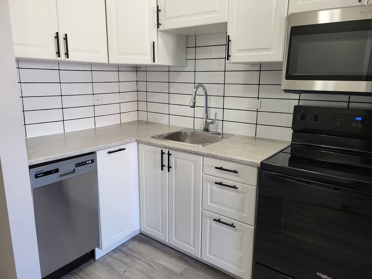 825 12 Avenue Southwest - Photo 10