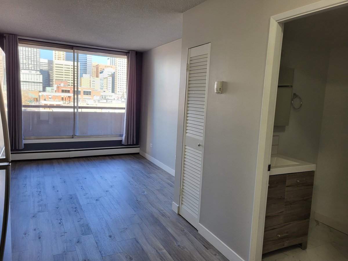 825 12 Avenue Southwest - Photo 13
