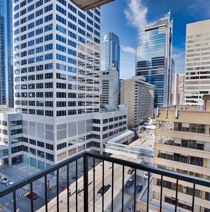 4 Avenue SW - Photo 1