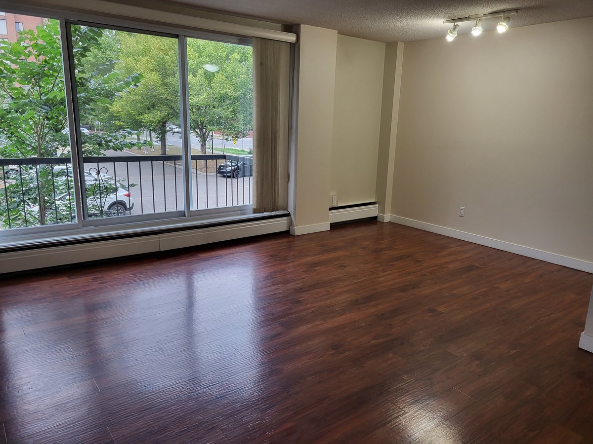 927 14 Avenue Southwest - Photo 10