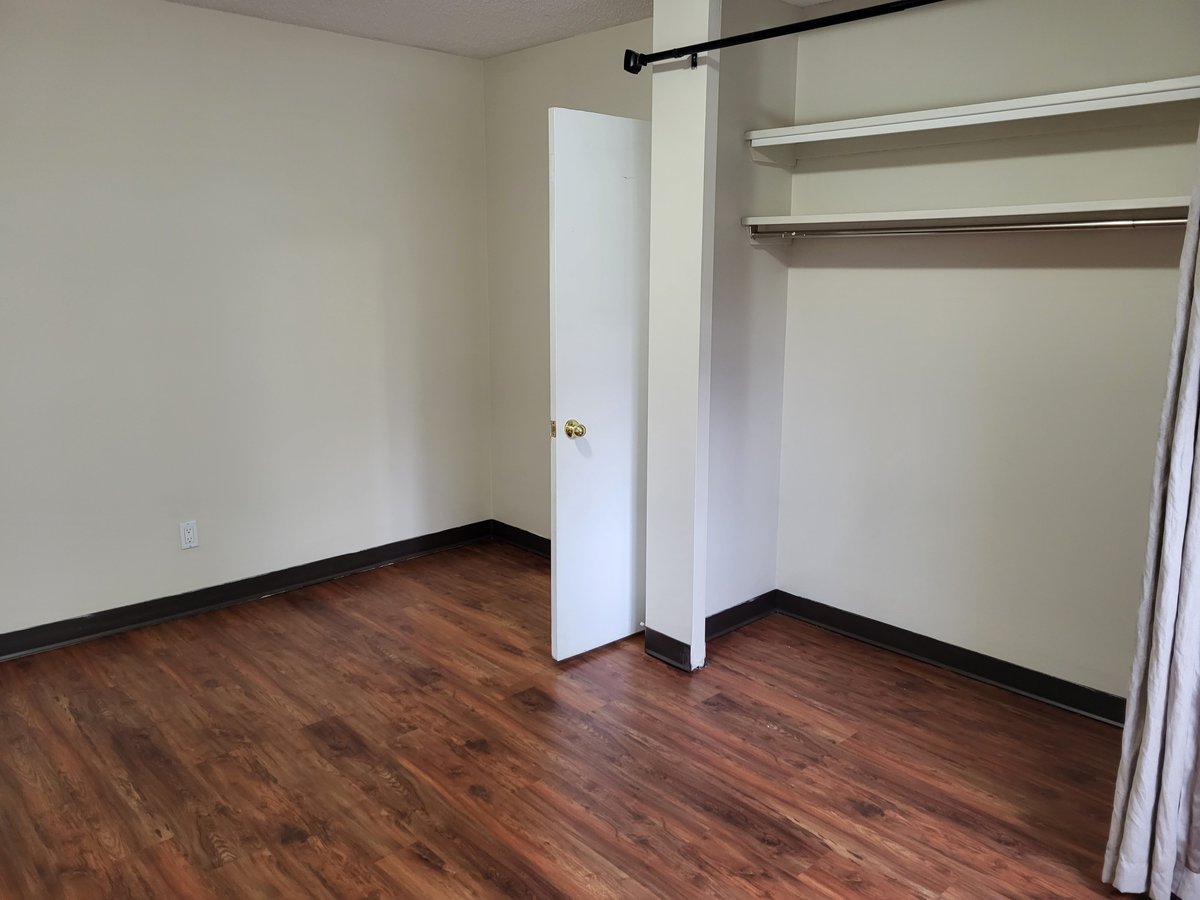 927 14 Avenue Southwest - Photo 12