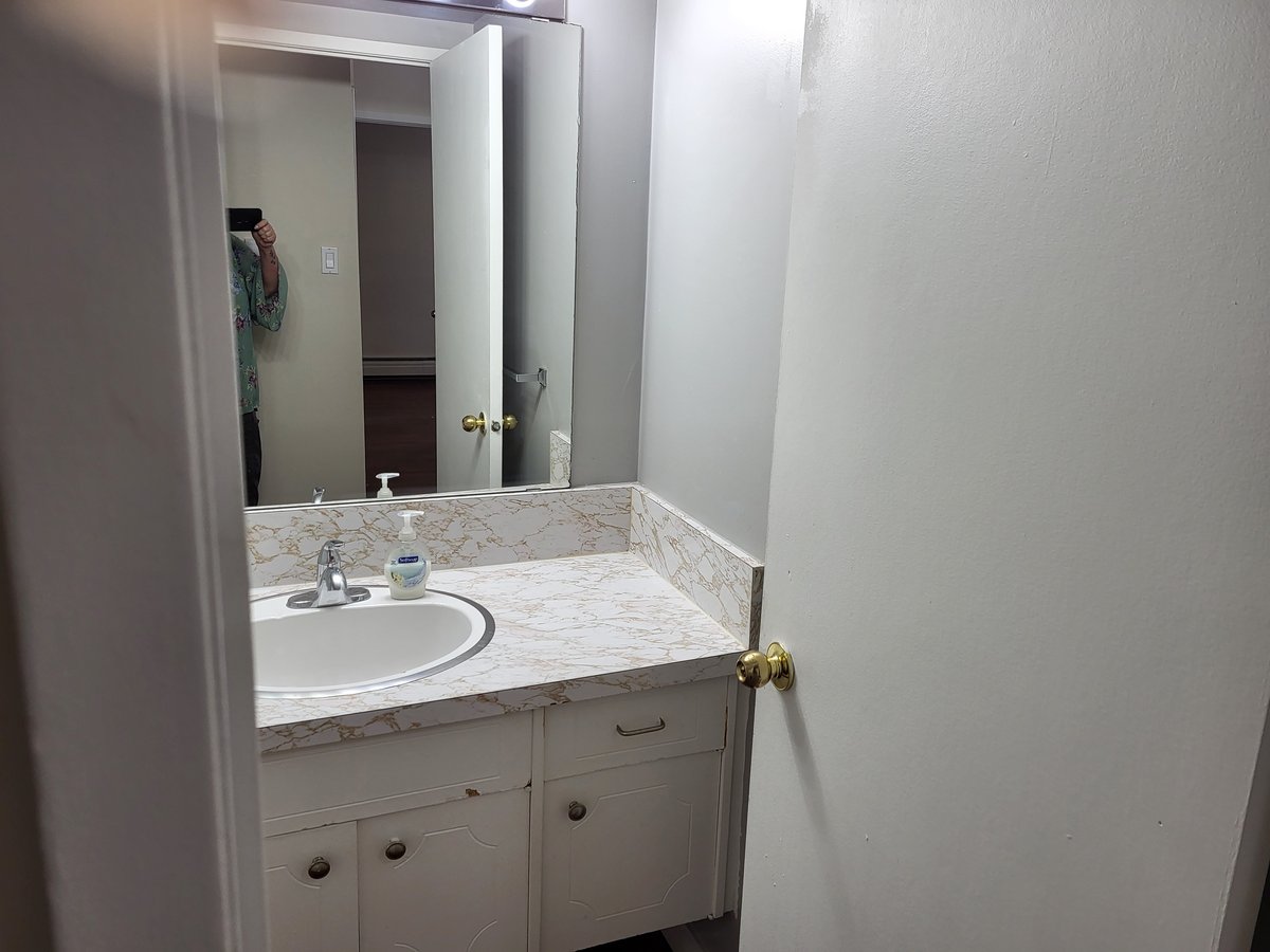 927 14 Avenue Southwest - Photo 13