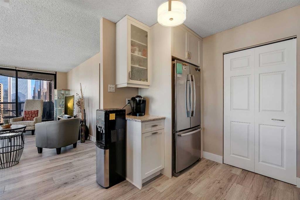 1100 8 Avenue Southwest - Photo 6