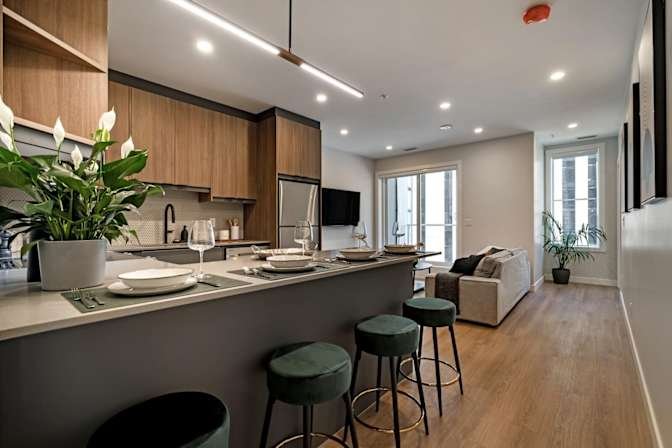 5 Avenue SW - Photo 1