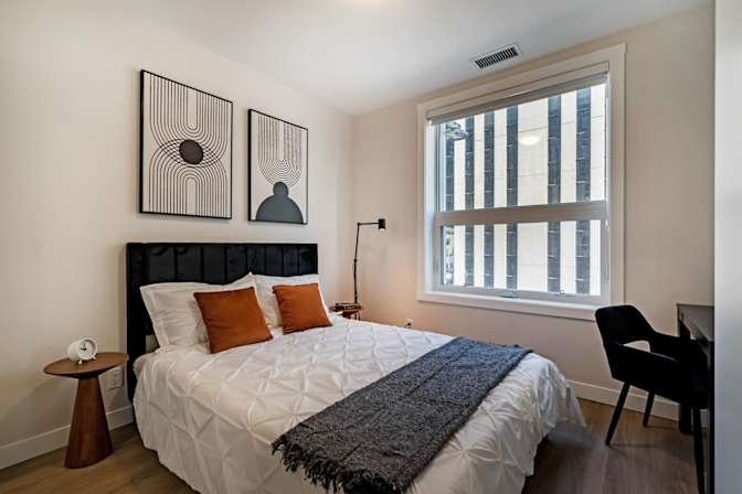 5 Avenue SW - Photo 2