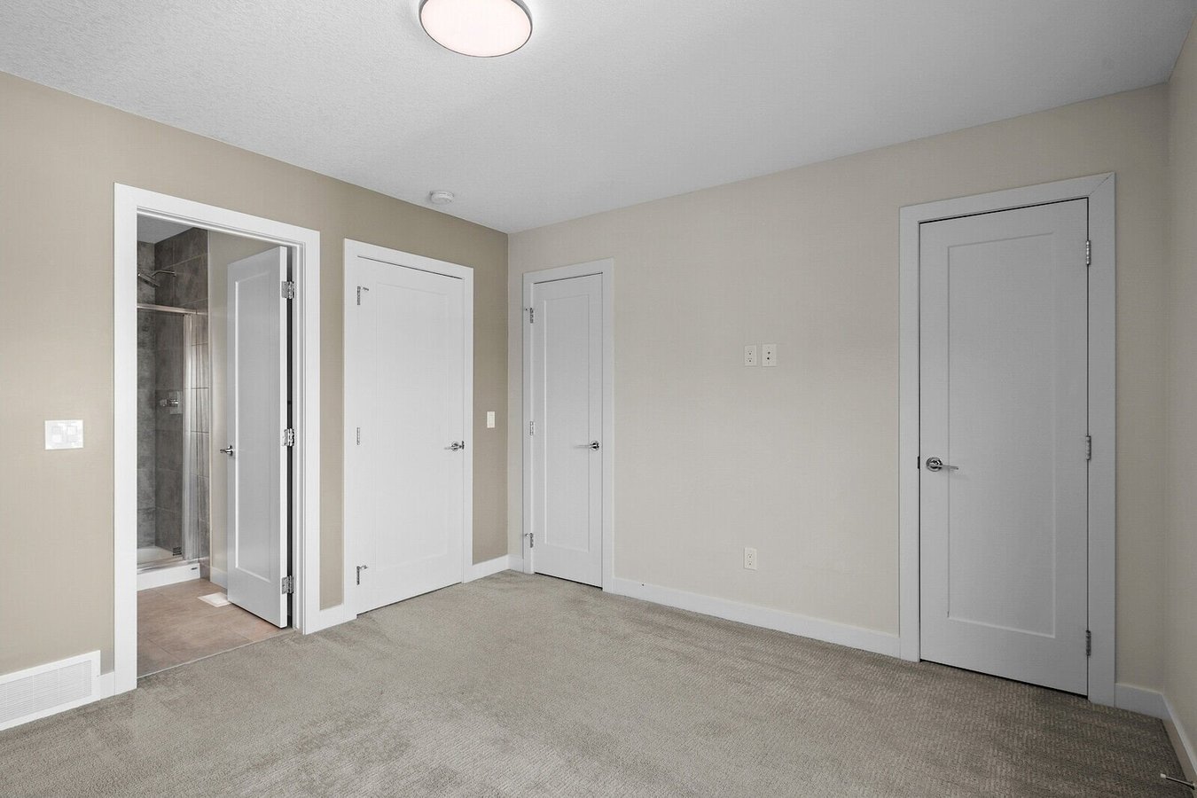 5115 4A Street Southwest - Photo 3