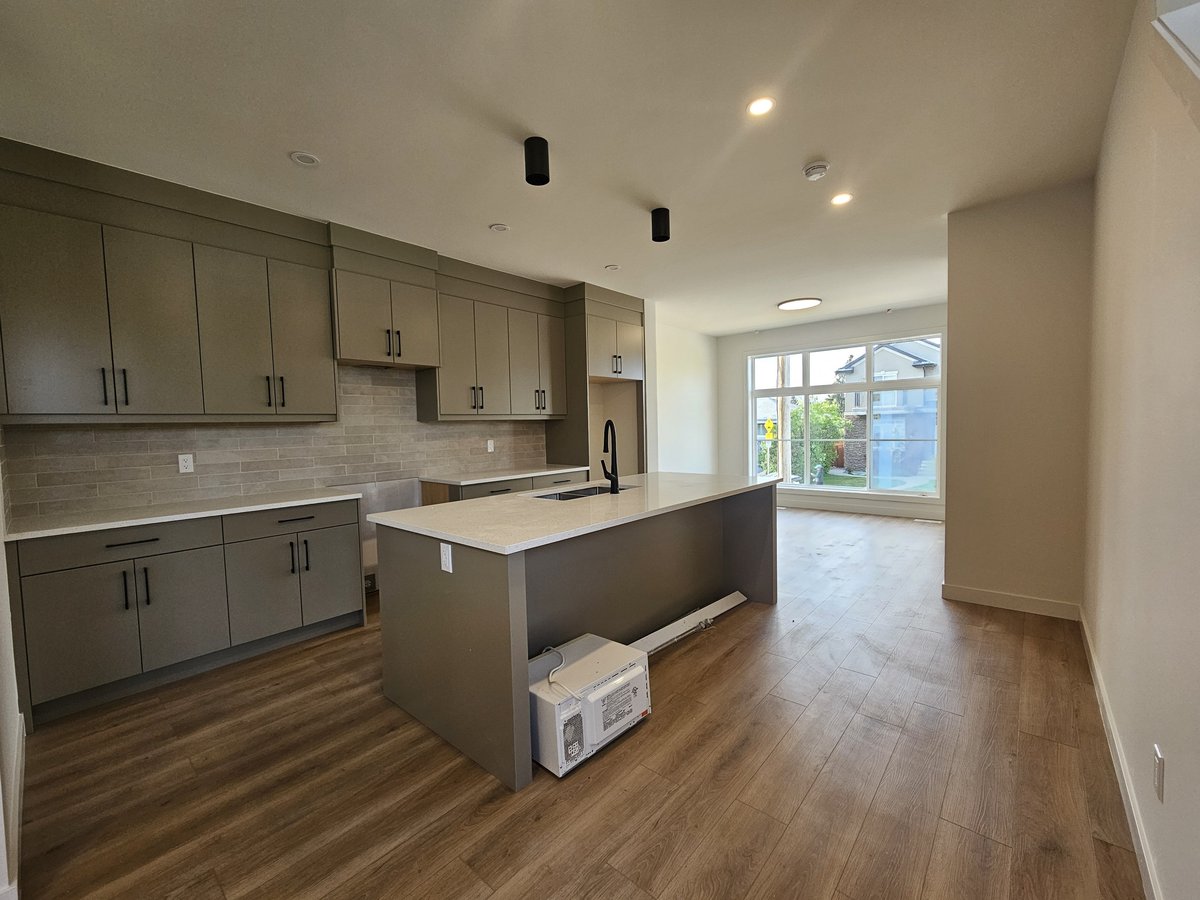 1701 31 Street Southwest - Photo 6