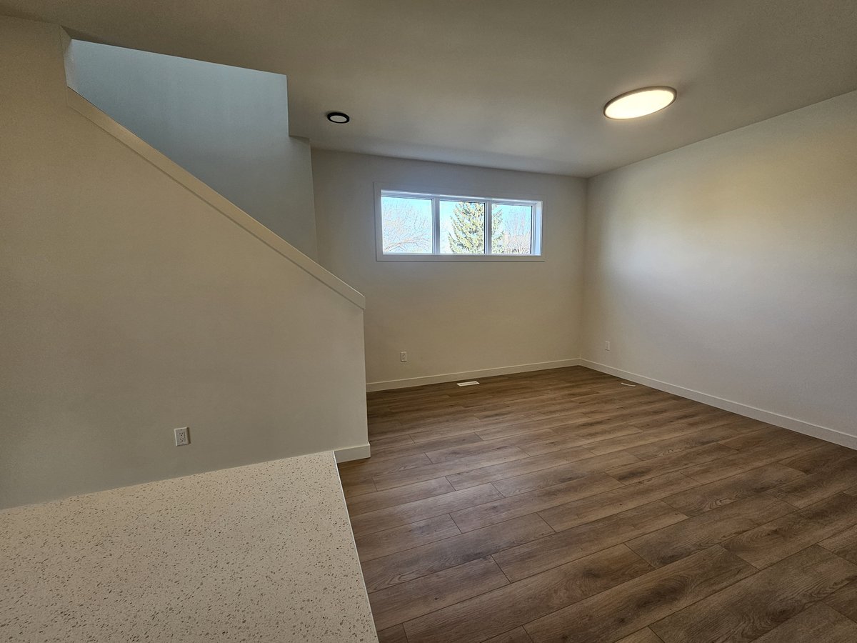 1701 31 Street Southwest - Photo 10