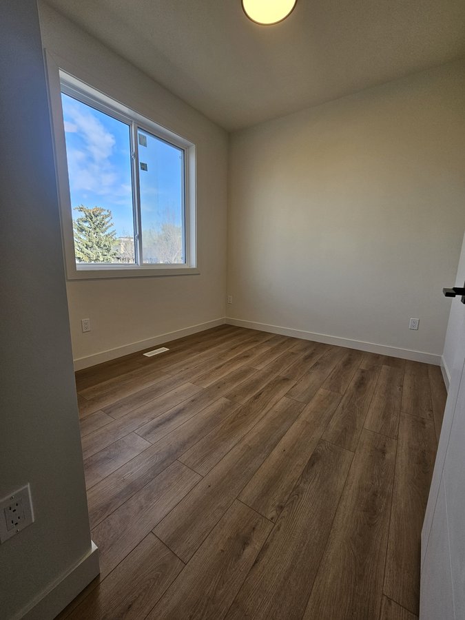 1701 31 Street Southwest - Photo 28
