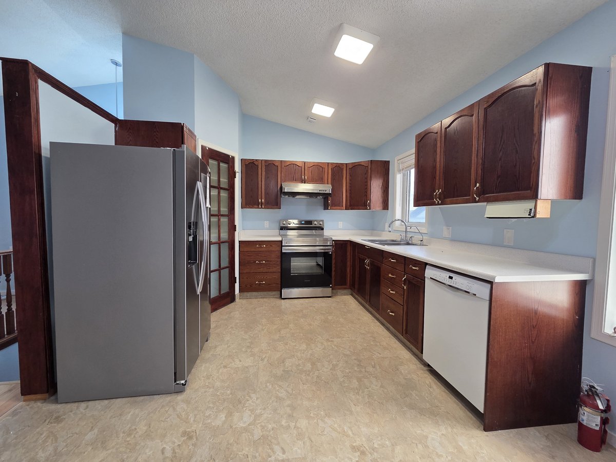 773 Applewood Drive Southeast - Photo 3