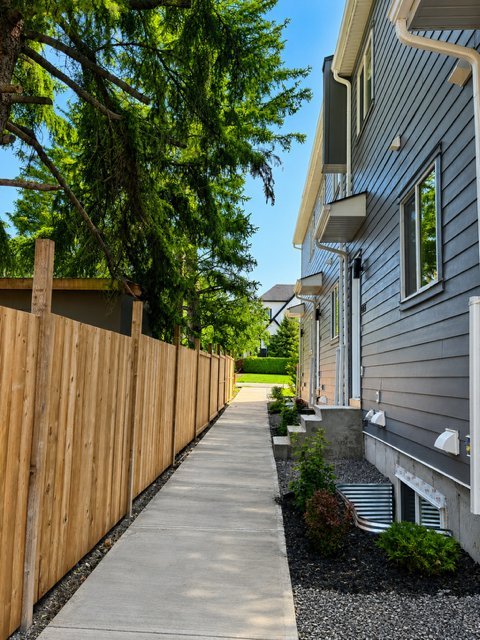 4503 21 Avenue Northwest - Photo 4