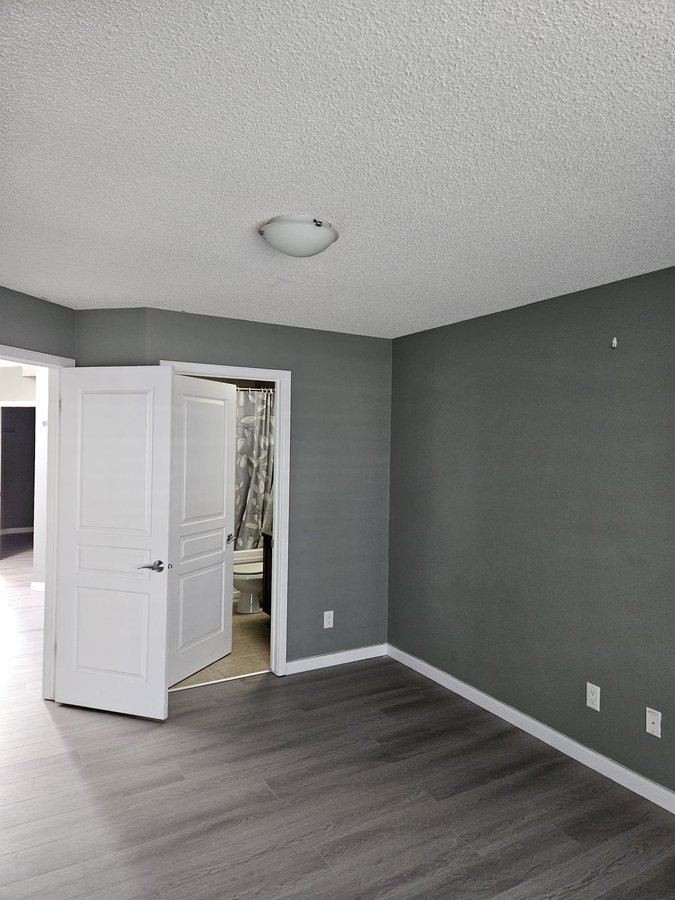 1194 New Brighton Park Southeast - Photo 11