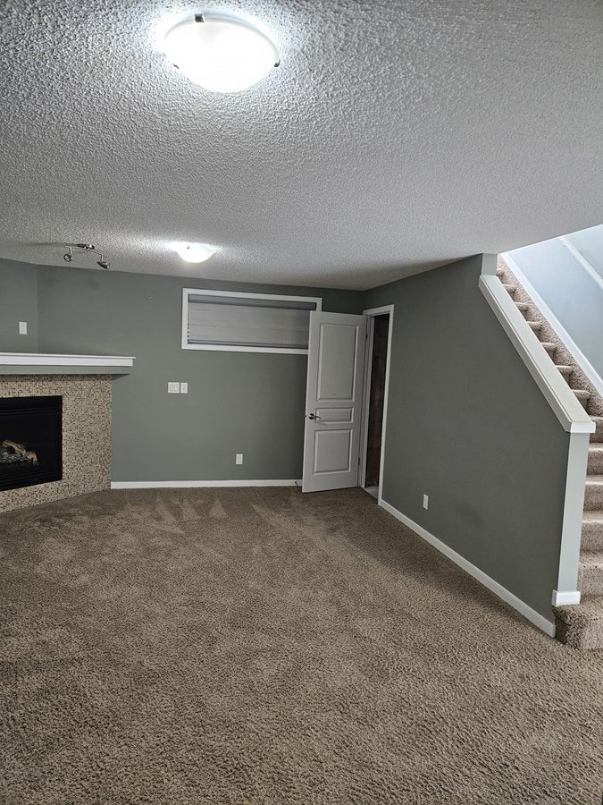 1194 New Brighton Park Southeast - Photo 9