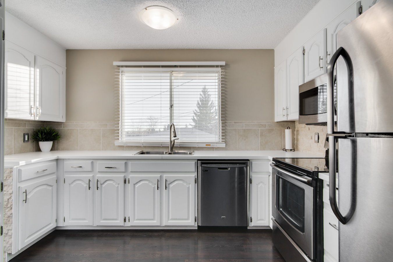 1035 Hunterdale Place Northwest - Photo 5
