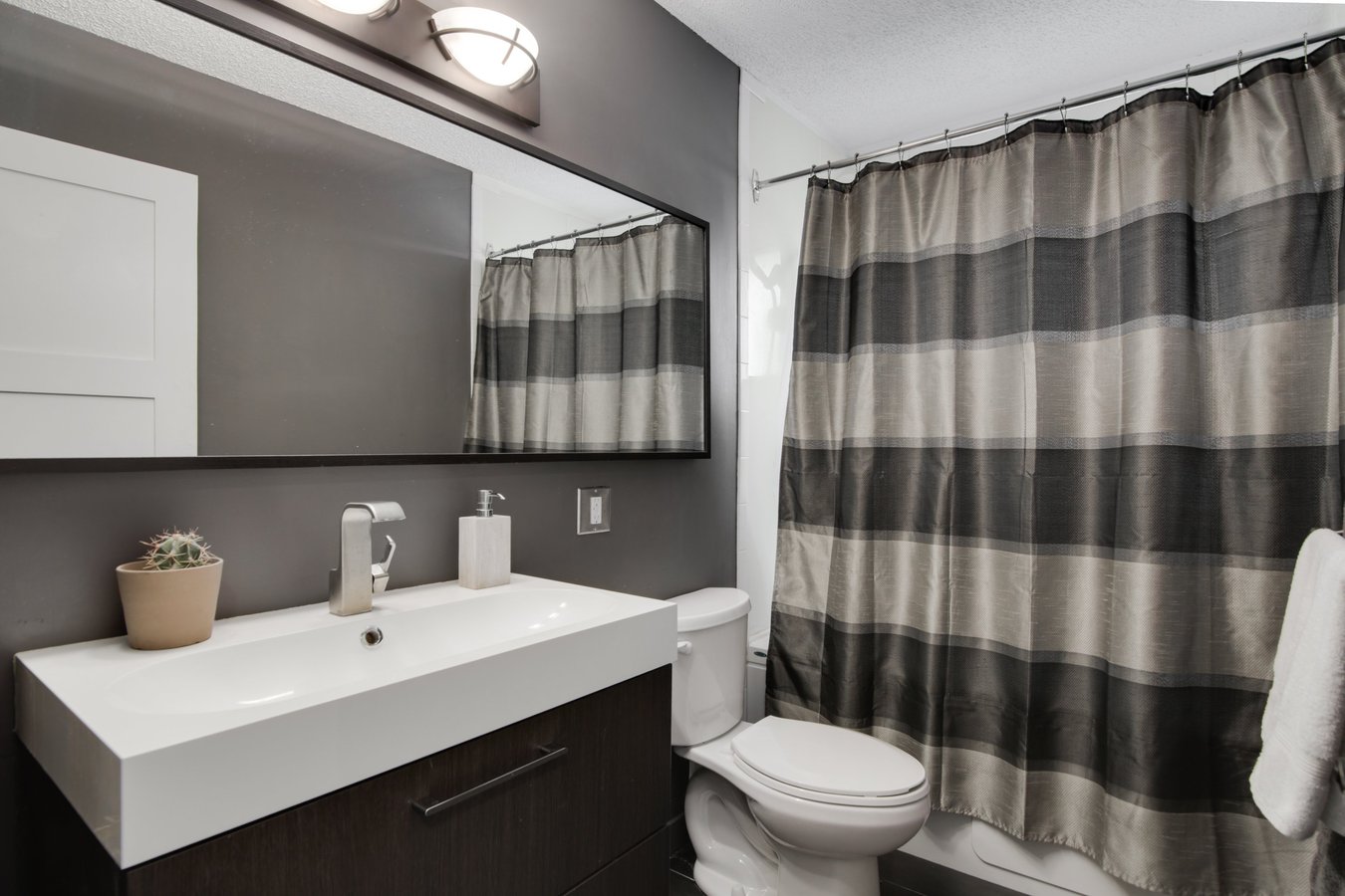 1035 Hunterdale Place Northwest - Photo 9