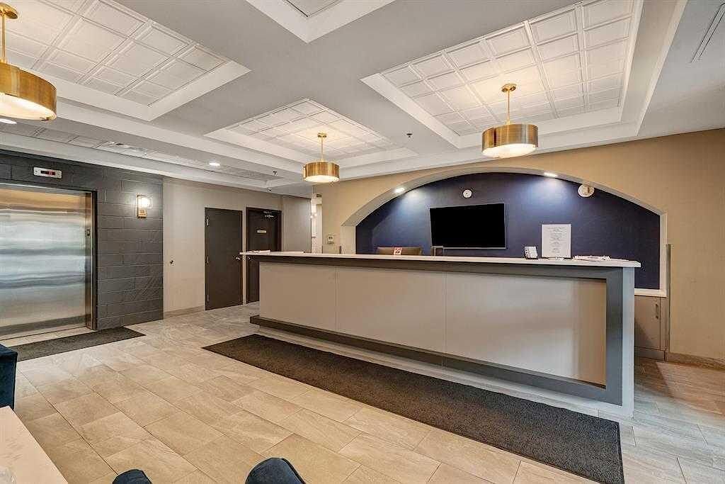1111 6 Avenue Southwest - Photo 10