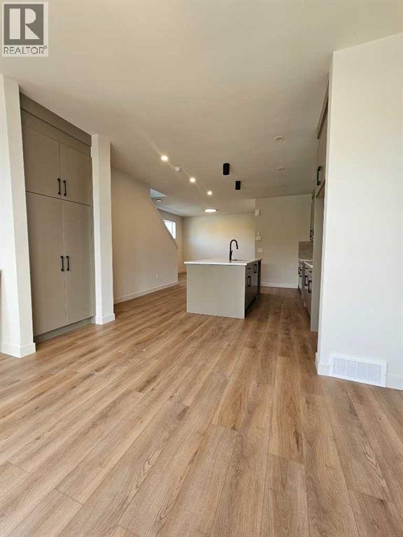 3203 14 Avenue SW - Photo 13