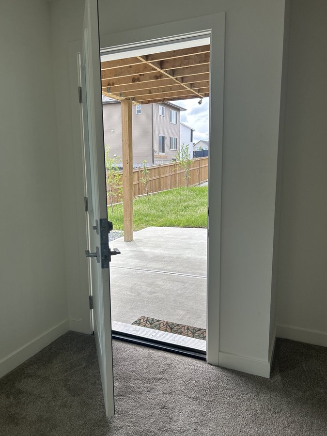 196 Ambleside Crescent Northwest - Photo 6