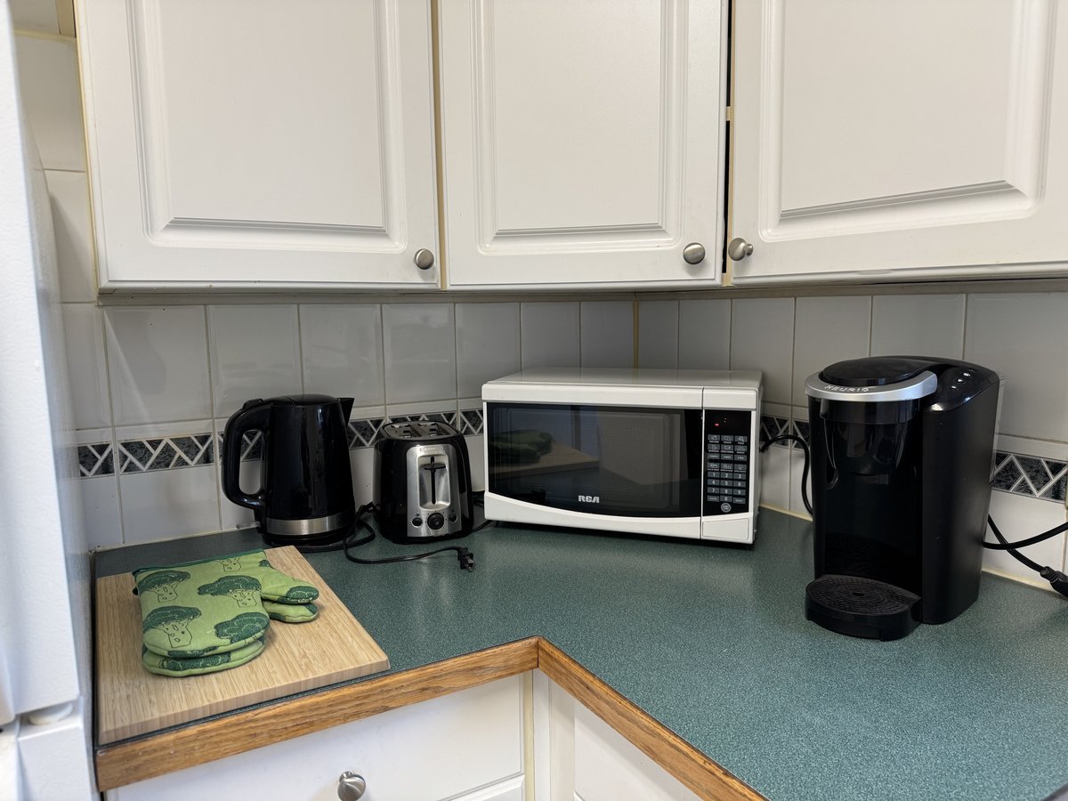 1313 1 Street Northeast - Photo 3