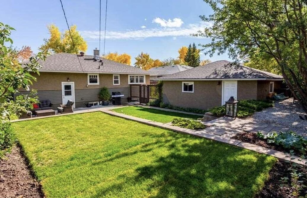 373 Northmount Drive Northwest - Photo 11