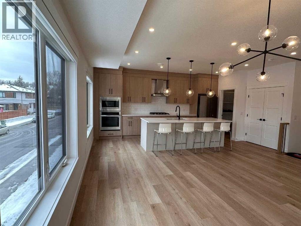 4744 Bowness Road - Photo 10